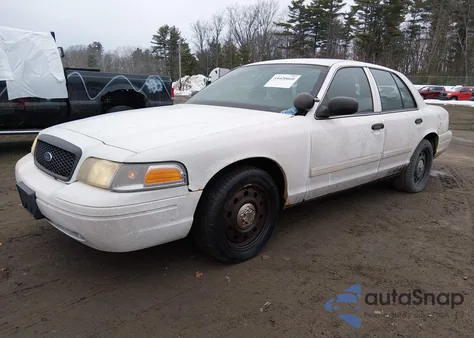 2011 Ford Crown Victoria Police Interceptor z USA, uszkodzony, nr VIN 2FABP7BV0BX168477